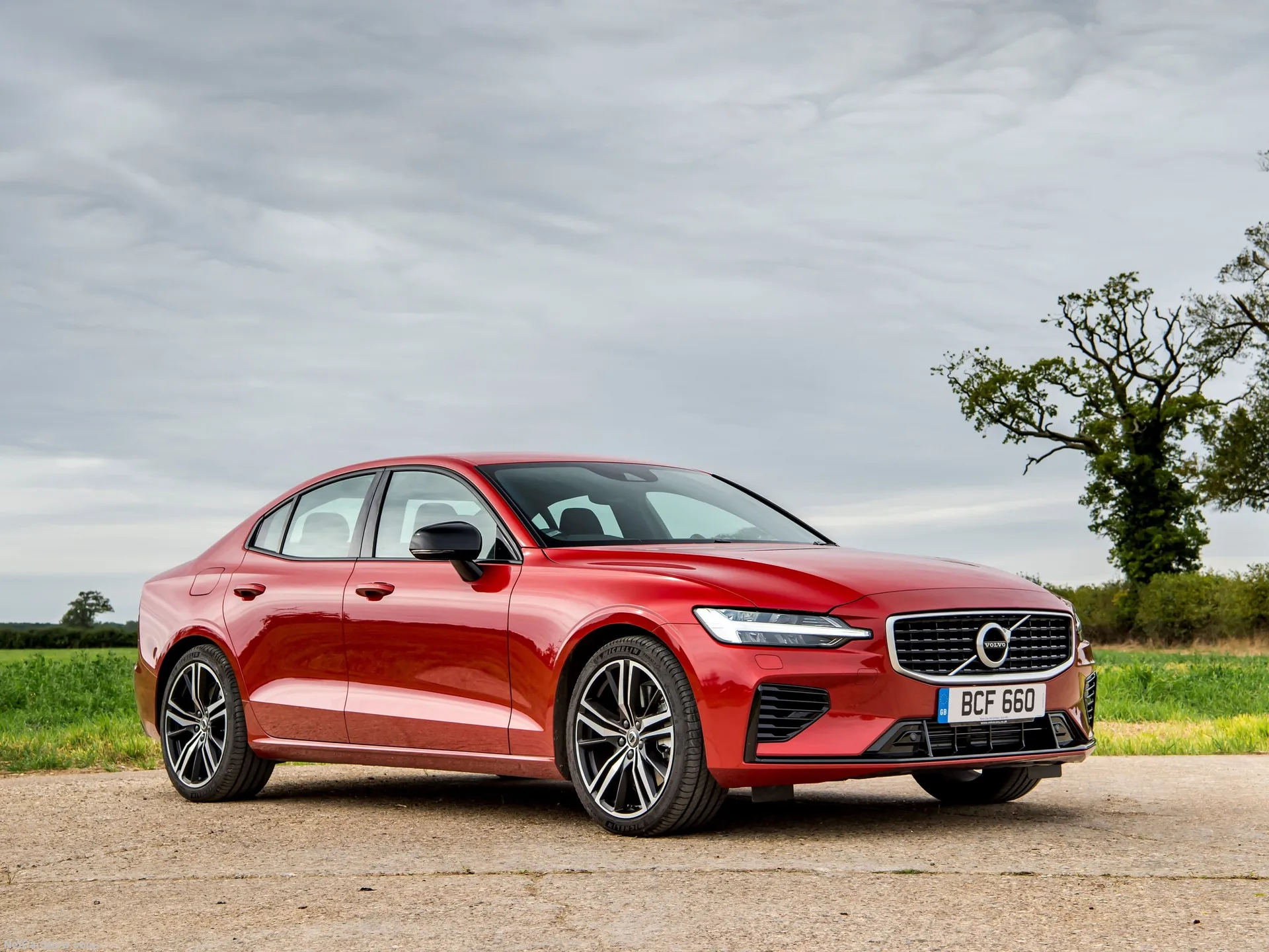 Volvo S60 [UK] (2019)