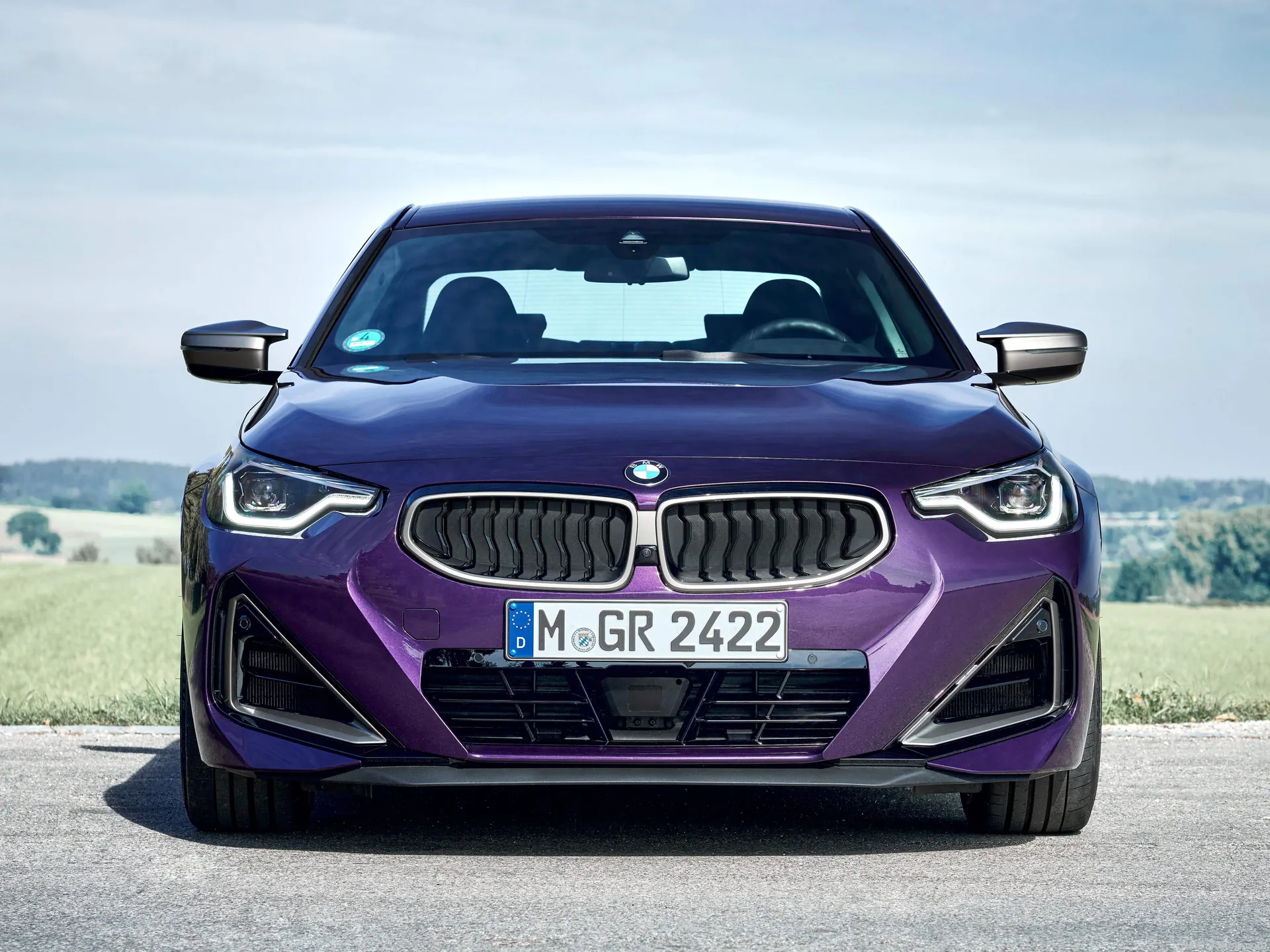 BMW M240i xDrive Coupe (2022) - Front