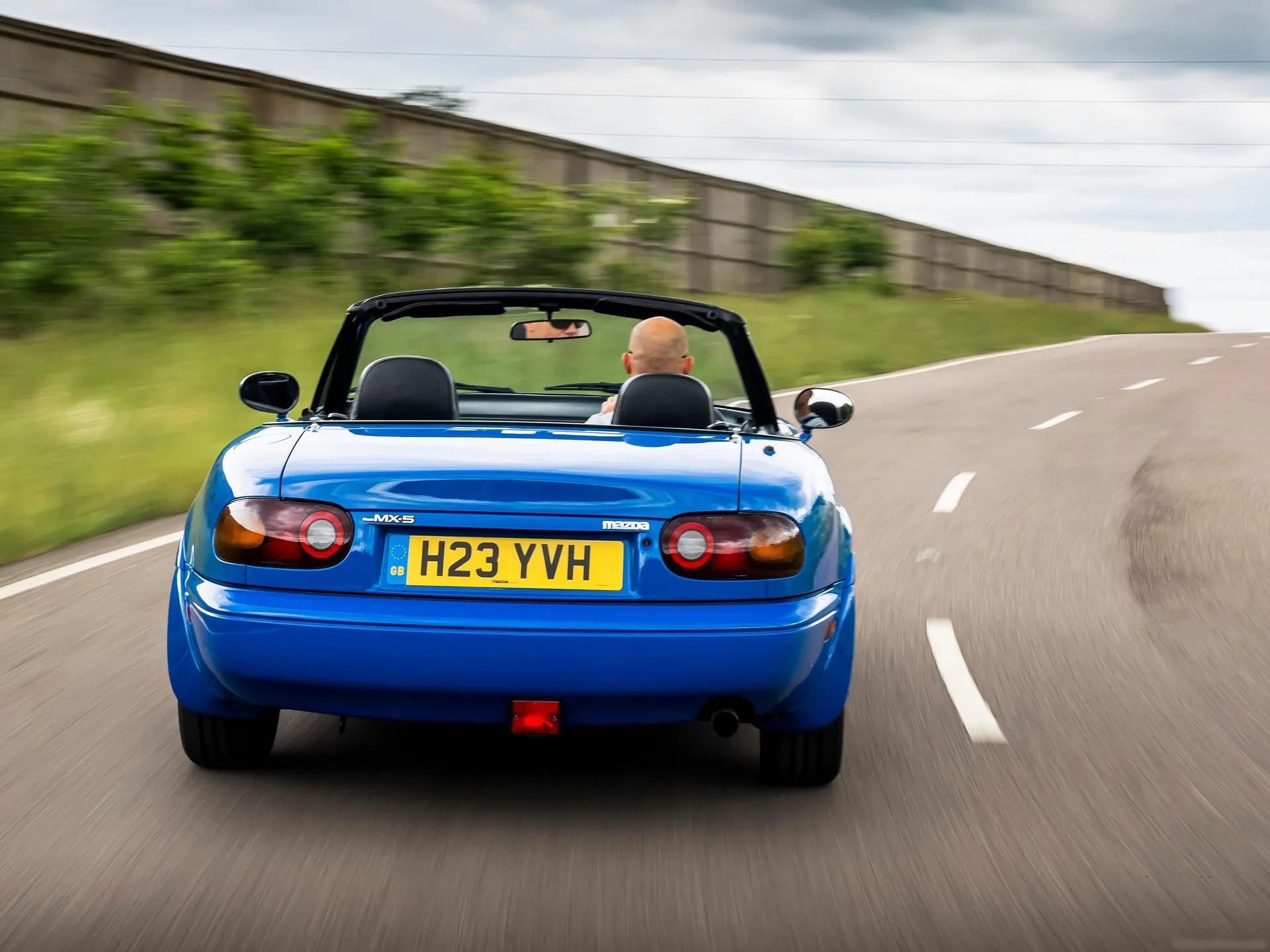 Mazda MX-5 1.6 (1990) – zezadu