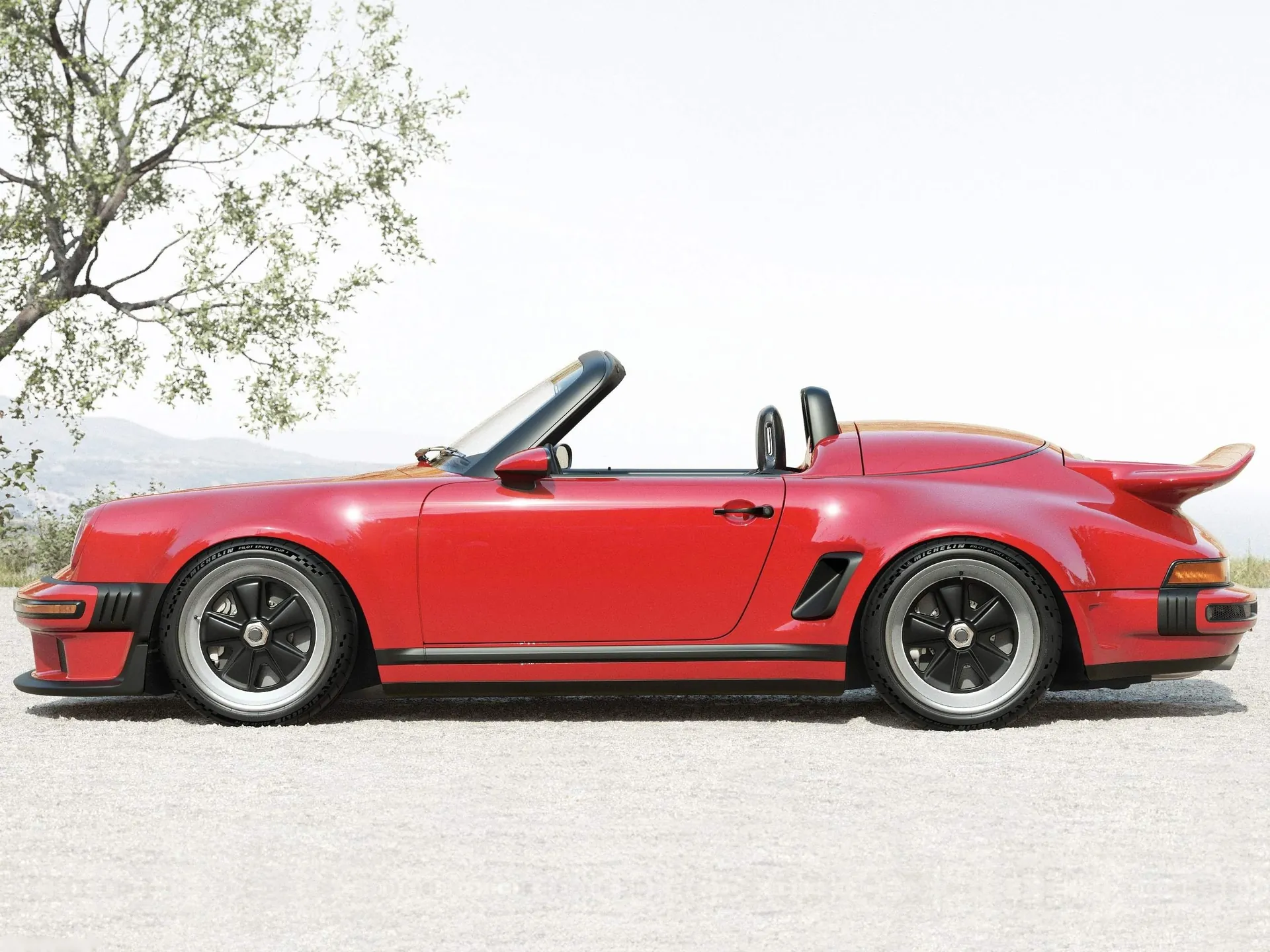 Singer 911 Carrera Cabriolet Reimagined Type 964 (2026) – boční profil