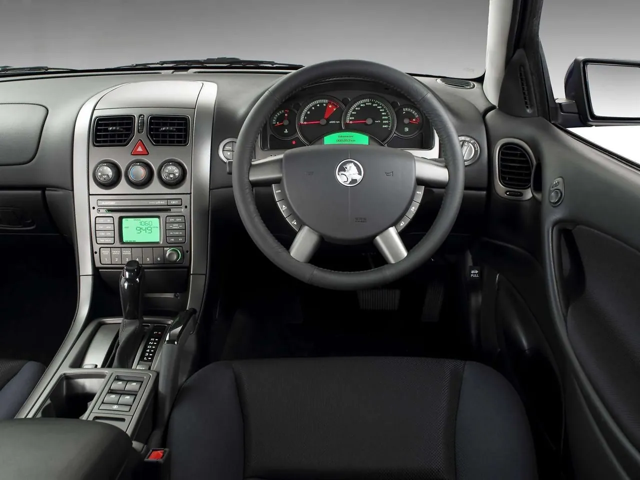 Holden VZ Commodore SV6 (2004) – interiér