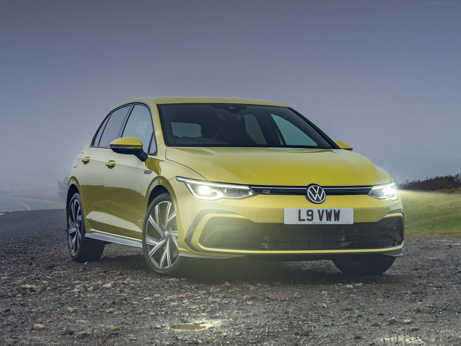 Volkswagen Golf R-Line [UK] (2021)