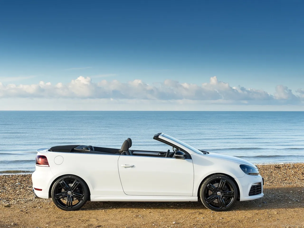 Volkswagen Golf R Cabriolet (2014) – boční profil