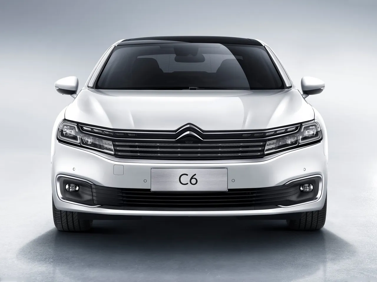 Citroen C6 (2017) – zepředu