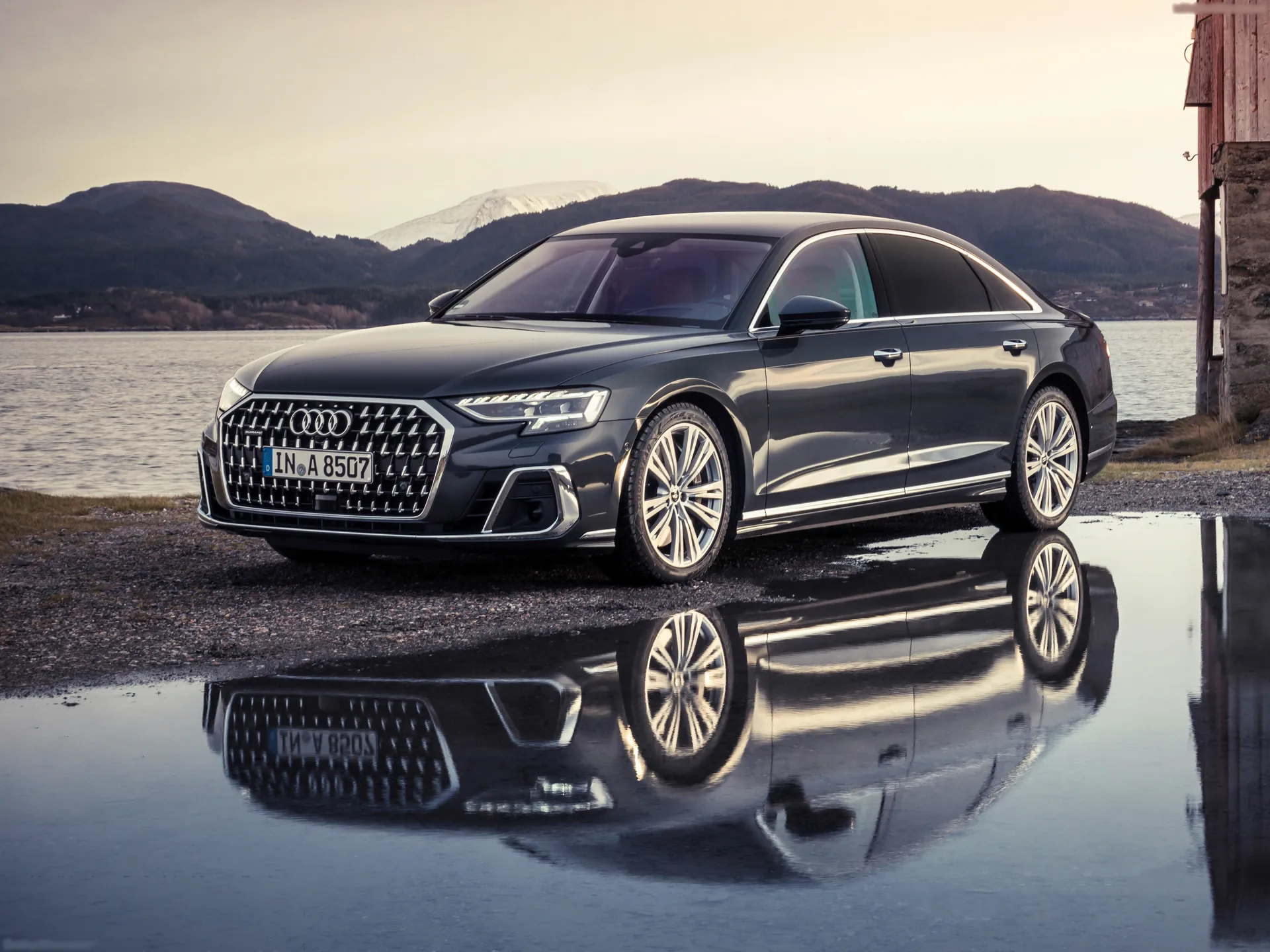Audi A8 L (2022)