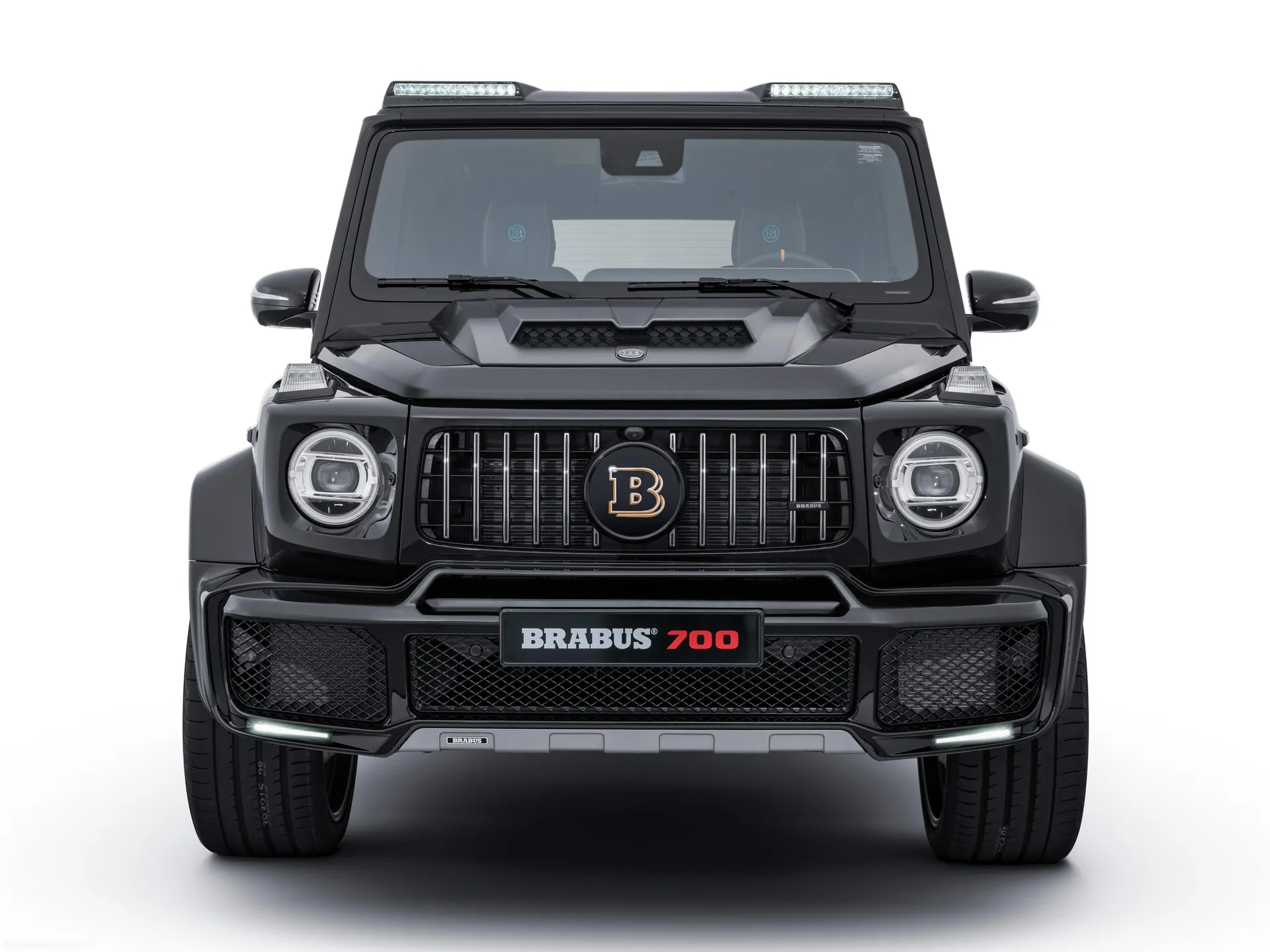 Brabus 700 Widestar (2019) – zepředu