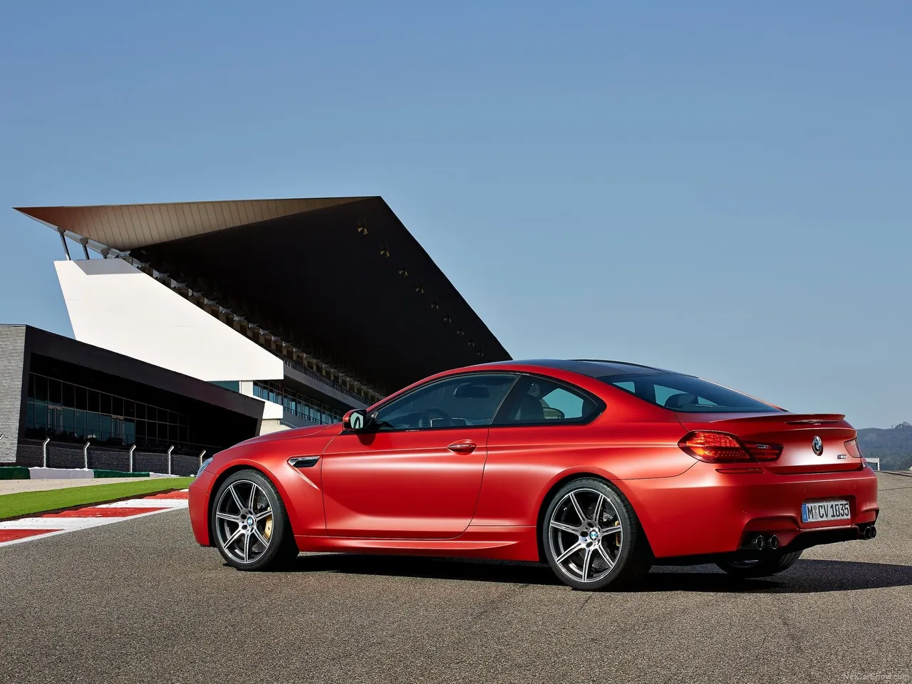BMW M6 Coupe (2015) – zadní tříčtvrteční pohled