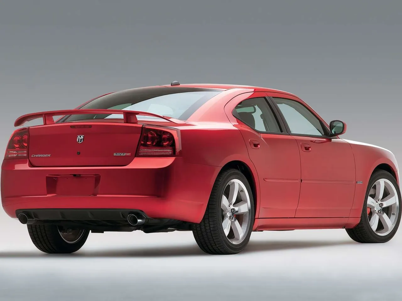 Dodge Charger SRT8 (2006) - Rear Three-Quarter