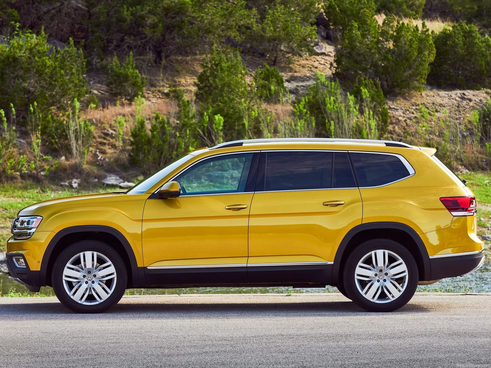 Volkswagen Atlas (2018) – boční profil