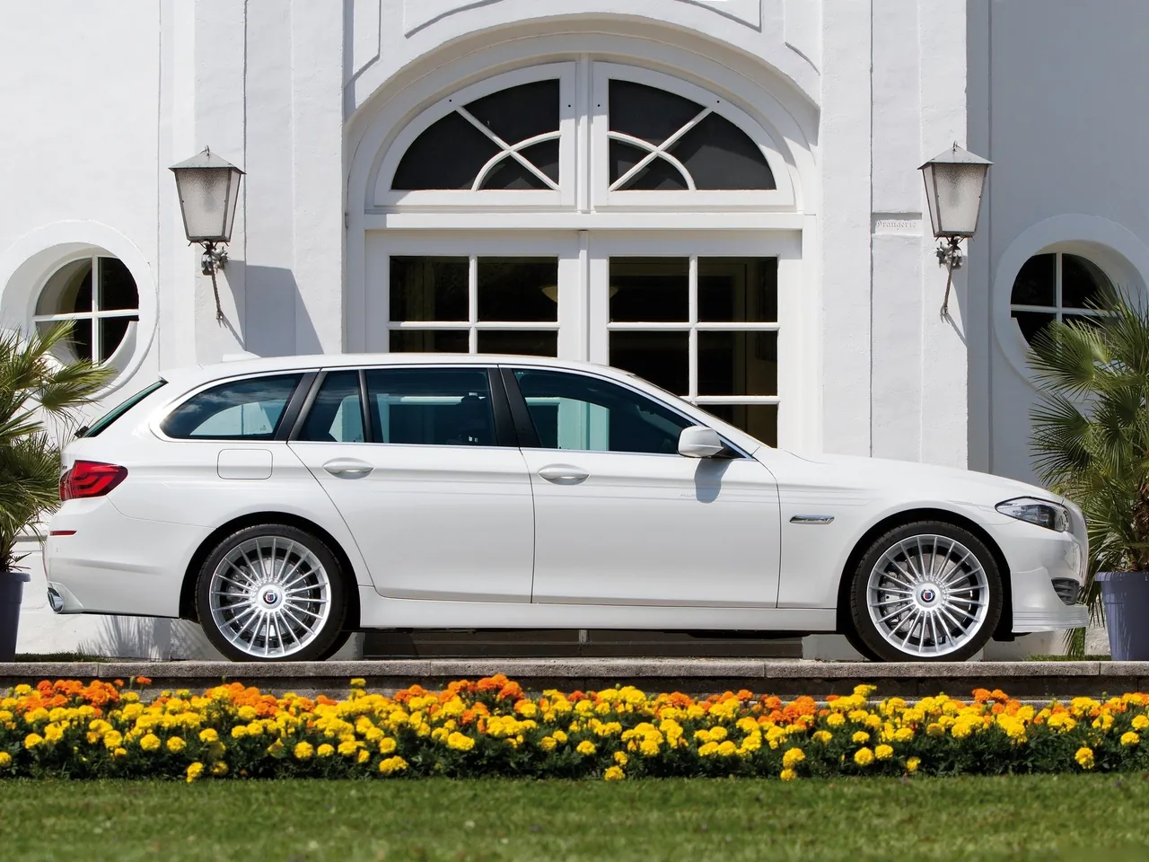 Alpina BMW B5 Bi-Turbo Touring (2011) – boční profil