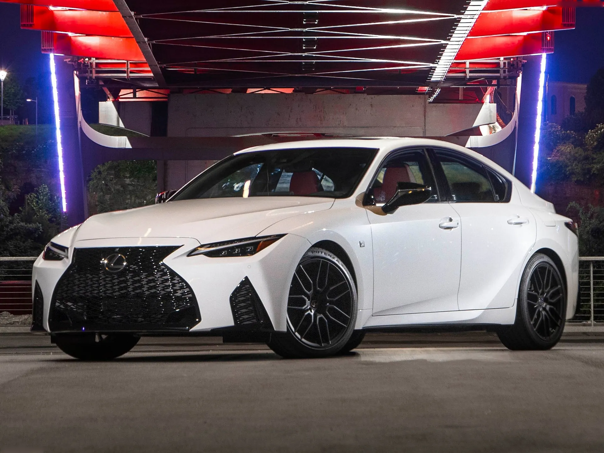 Lexus IS (2021)