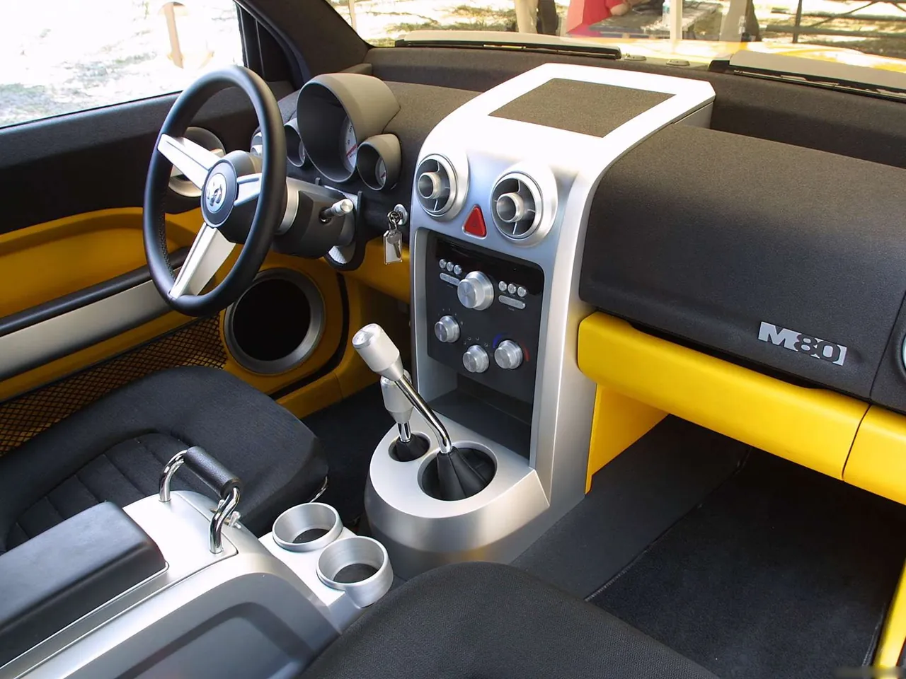 Dodge M80 Concept (2002) – interiér