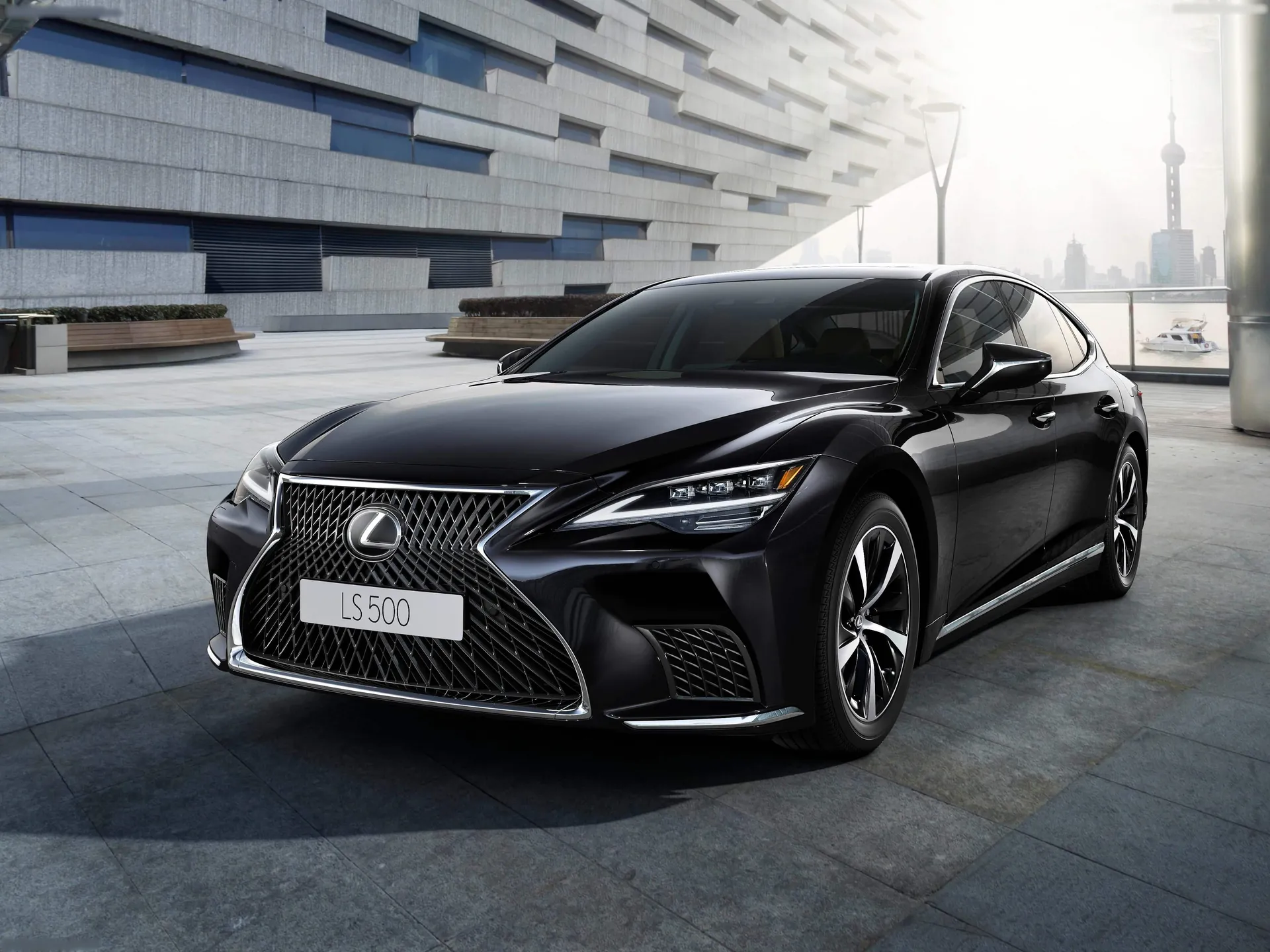 Lexus LS (2021)