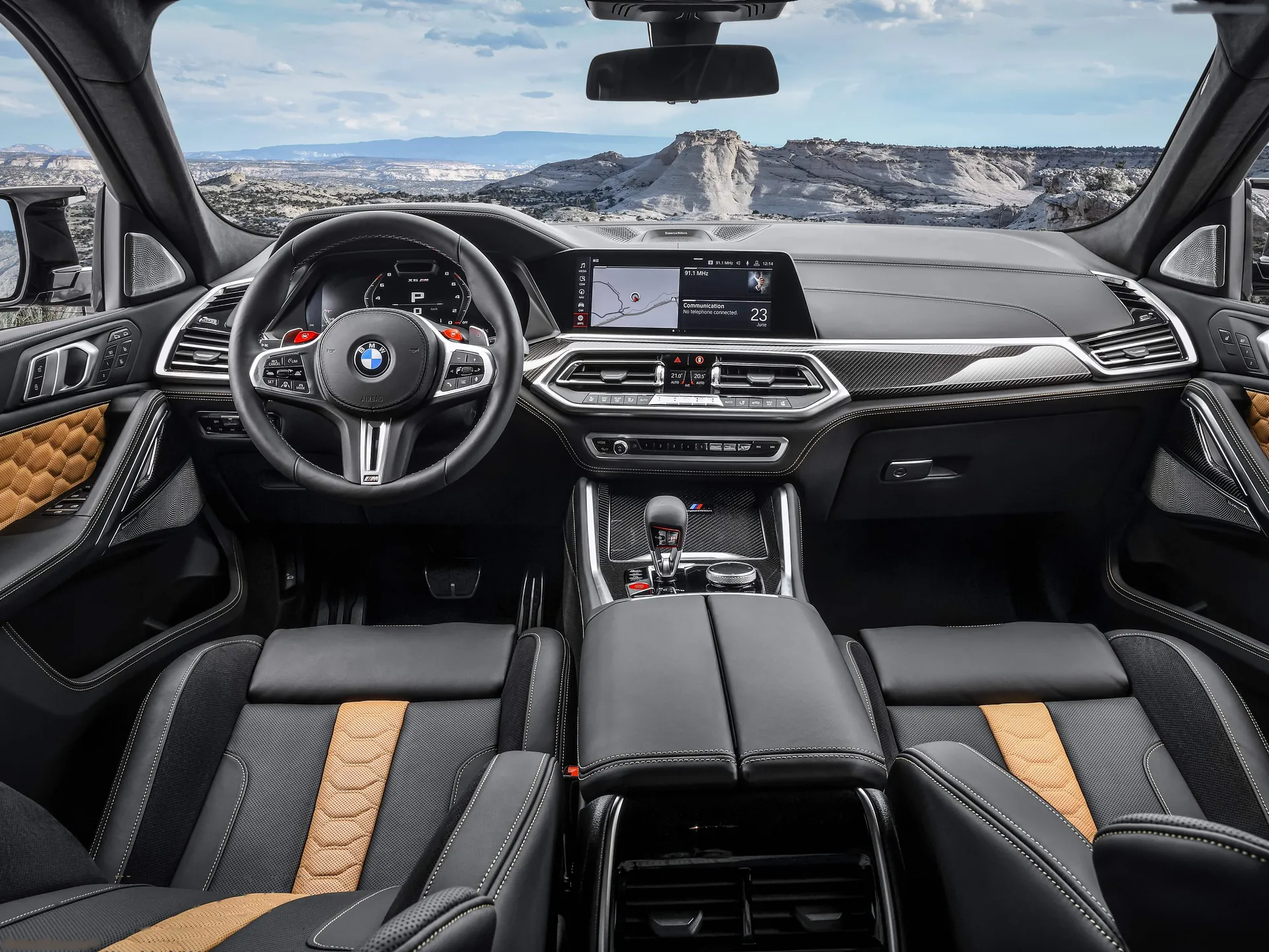 BMW X6 M Competition (2020) – interiér