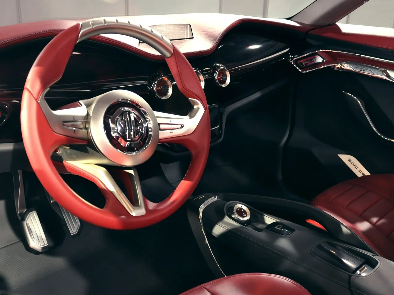 MG Icon Concept (2012) – interiér
