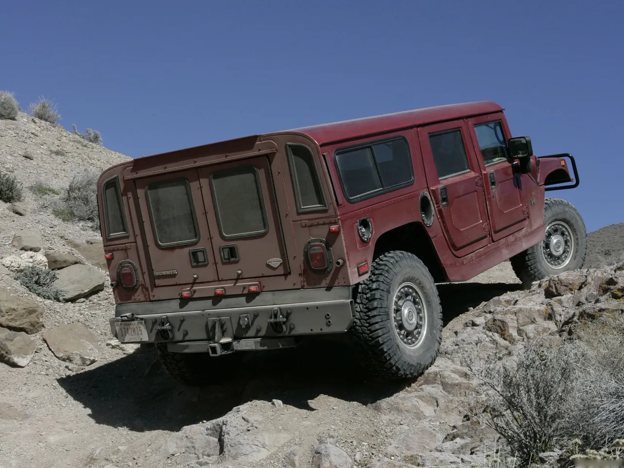 Hummer H1 Alpha (2006) – zadní tříčtvrteční pohled