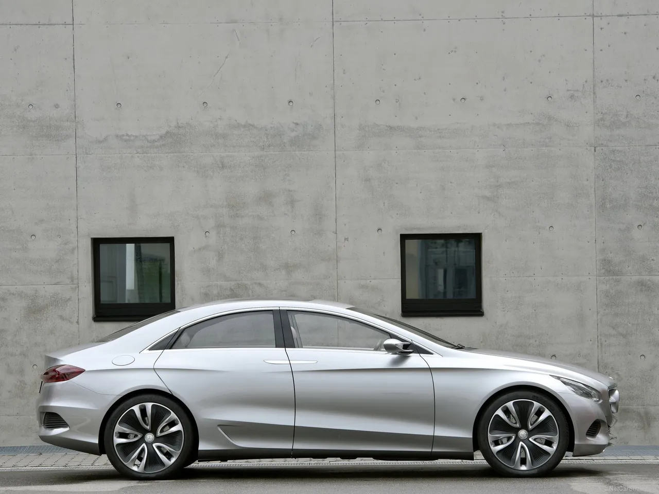 Mercedes-Benz F800 Style Concept (2010) - Side Profile