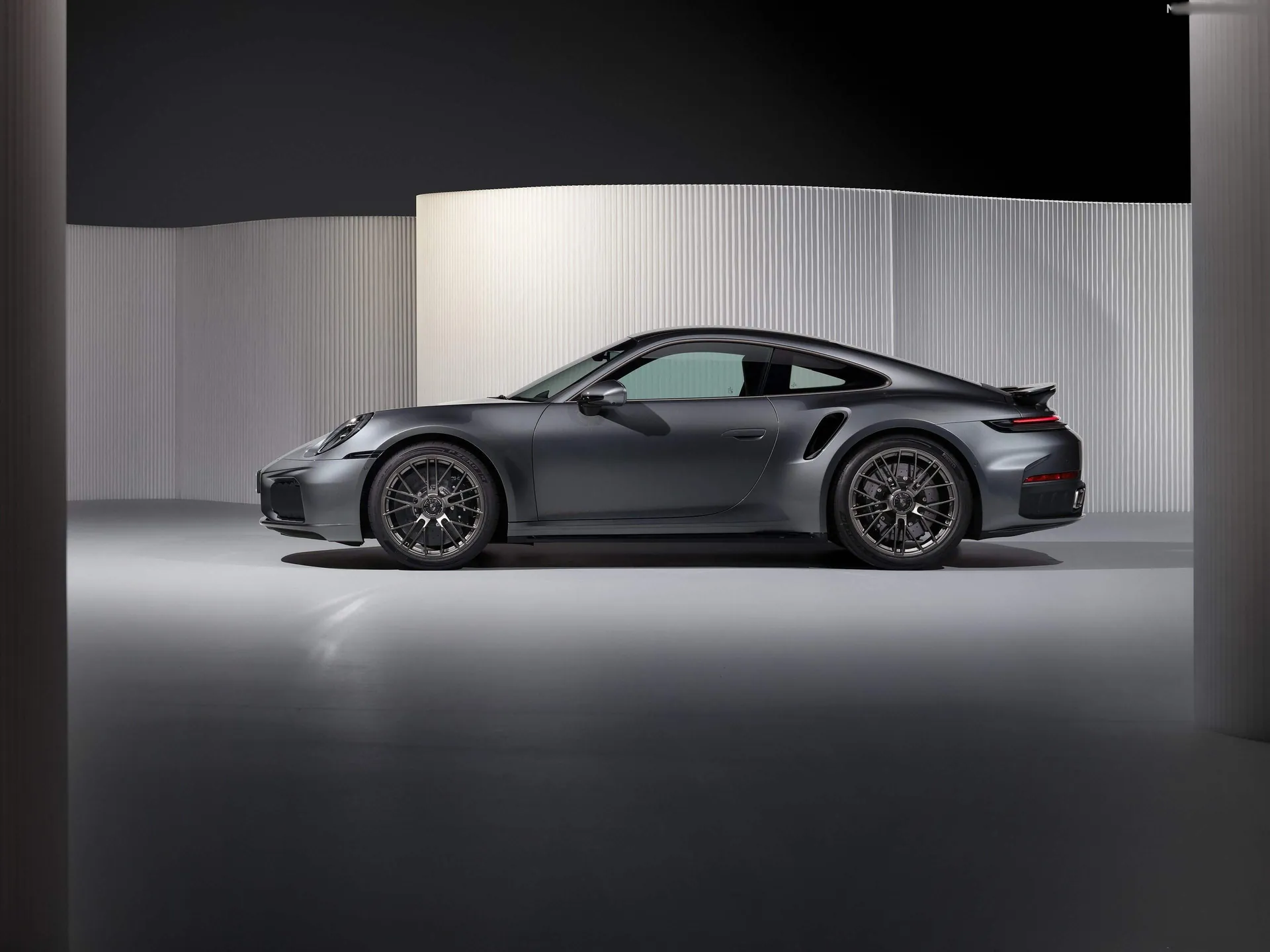 Porsche 911 Turbo S (2026) – boční profil