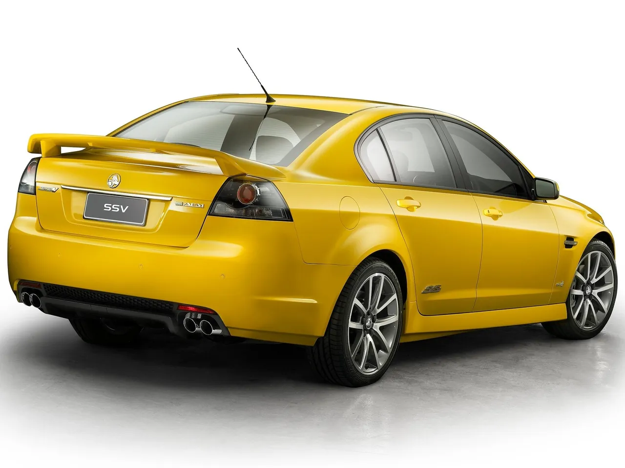 Holden VE II Commodore SSV (2011) – zadní tříčtvrteční pohled