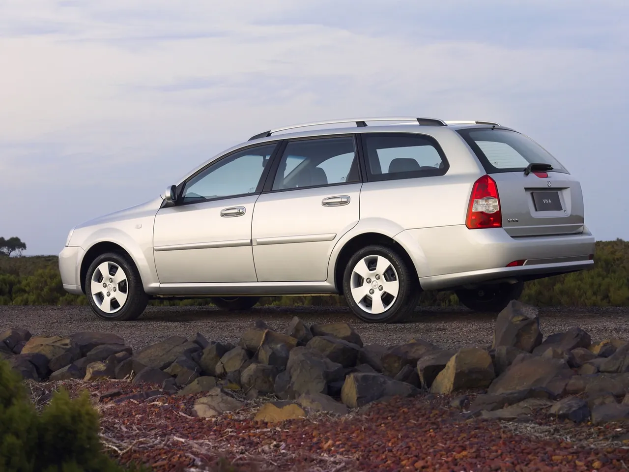 Holden JF Viva Wagon (2005) – zadní tříčtvrteční pohled