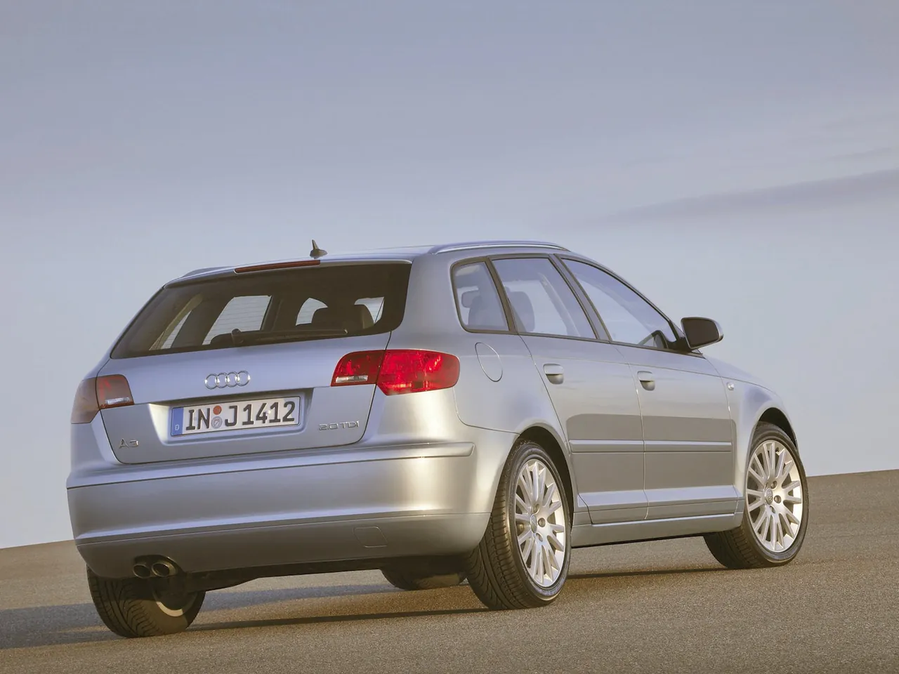 Audi A3 Sportback (2004) – zadní tříčtvrteční pohled