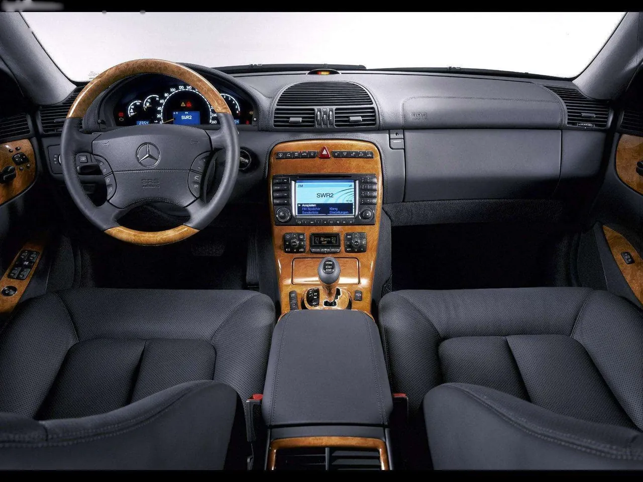 Mercedes-Benz CL600 (2003) - Interior