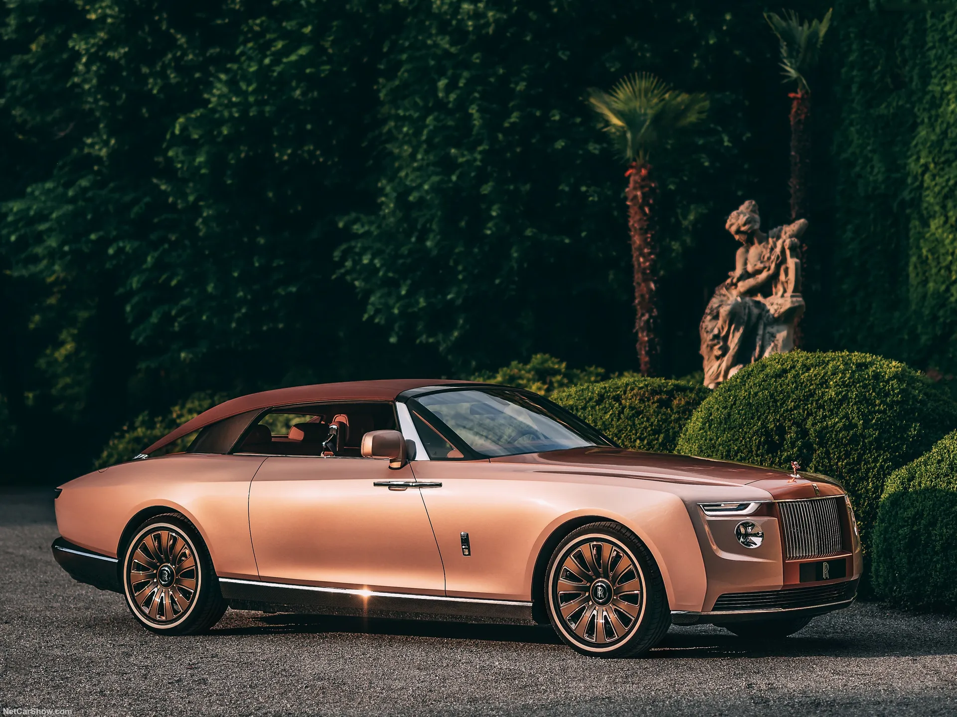 Rolls-Royce Boat Tail (2022)