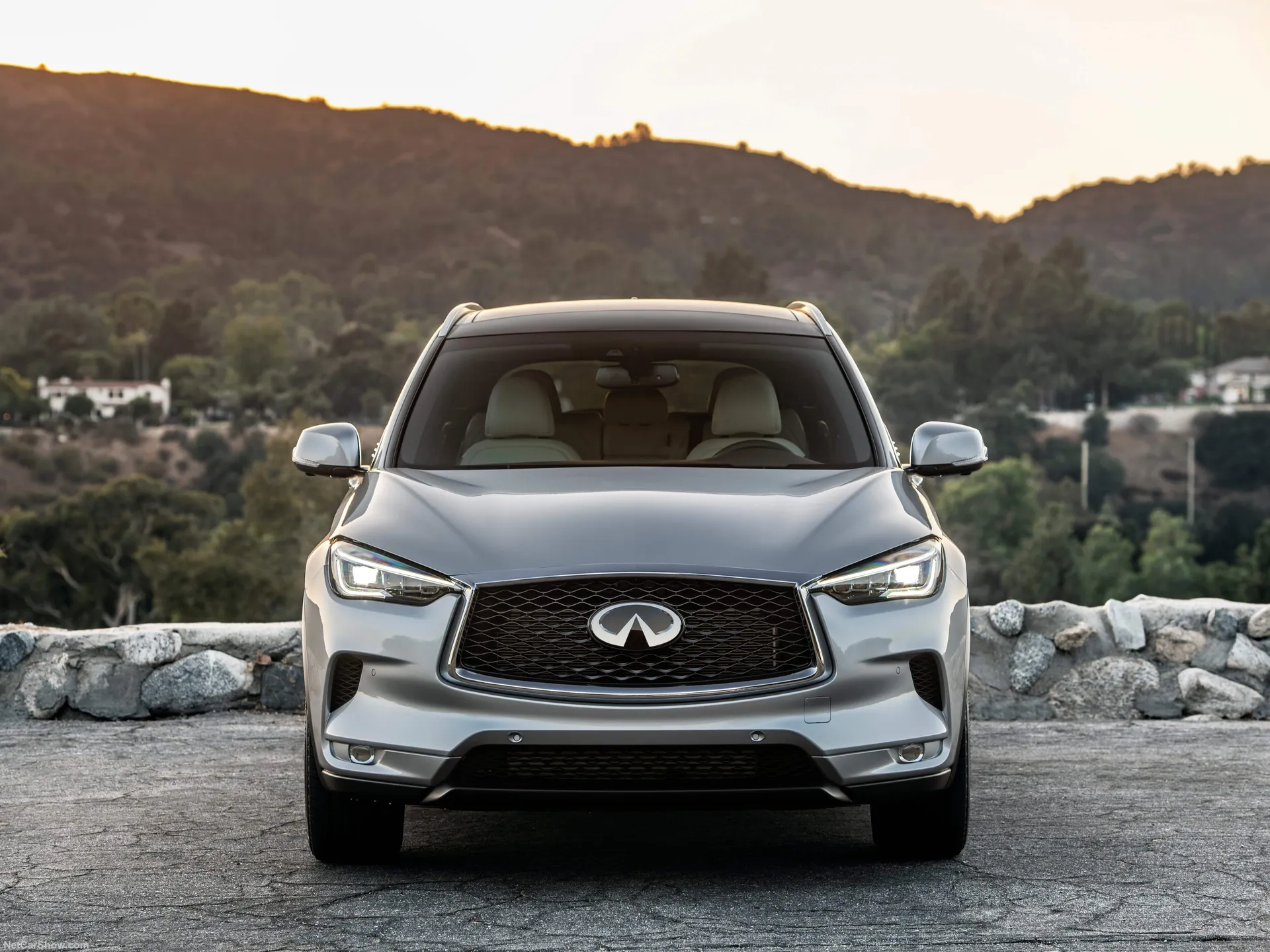 Infiniti QX50 (2021) – zepředu