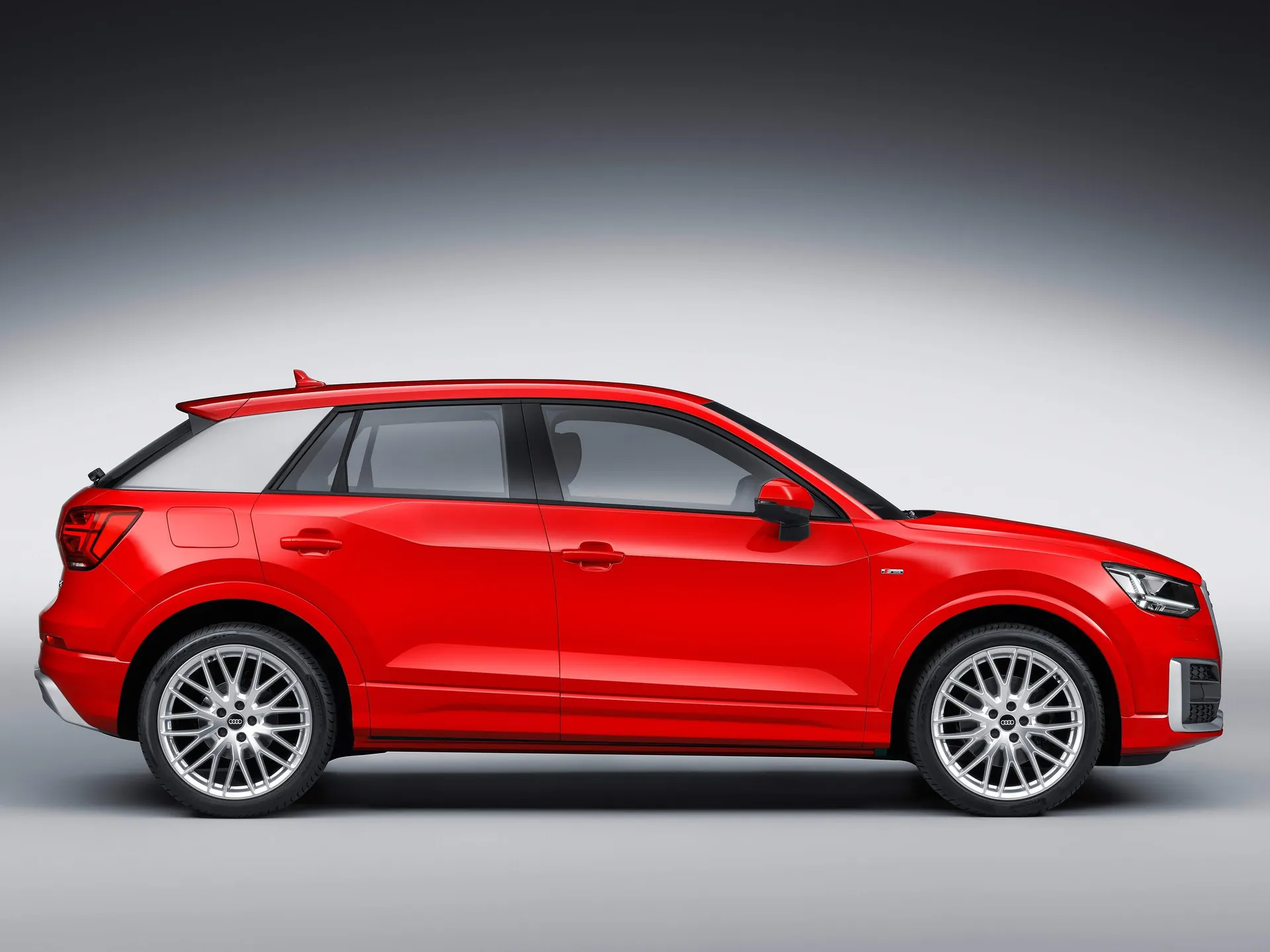 Audi Q2 (2017) – boční profil