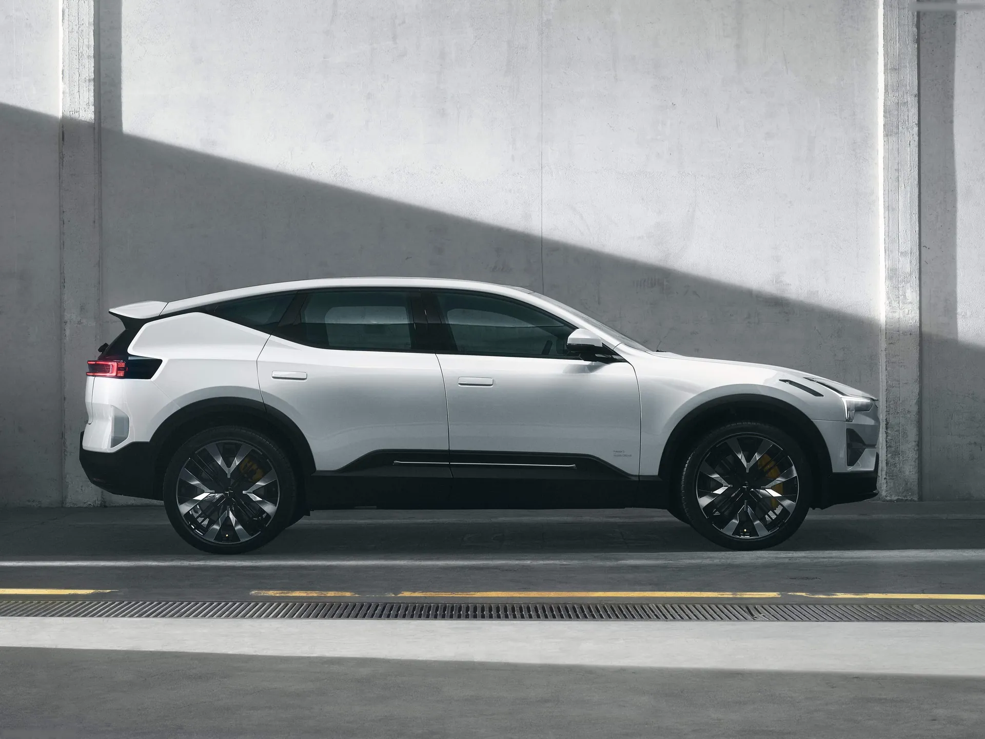 Polestar 3 (2024) – boční profil
