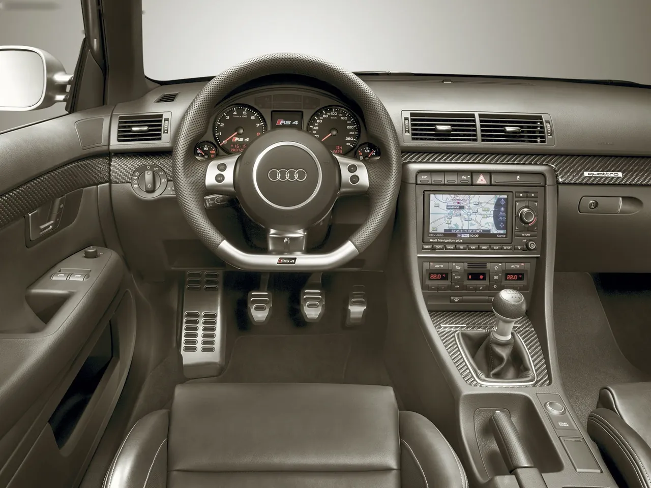 Audi RS 4 Avant (2006) – interiér