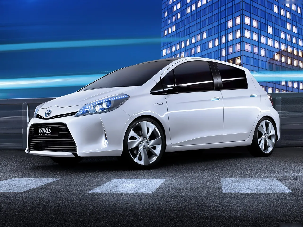 Toyota Yaris HSD Concept (2011)