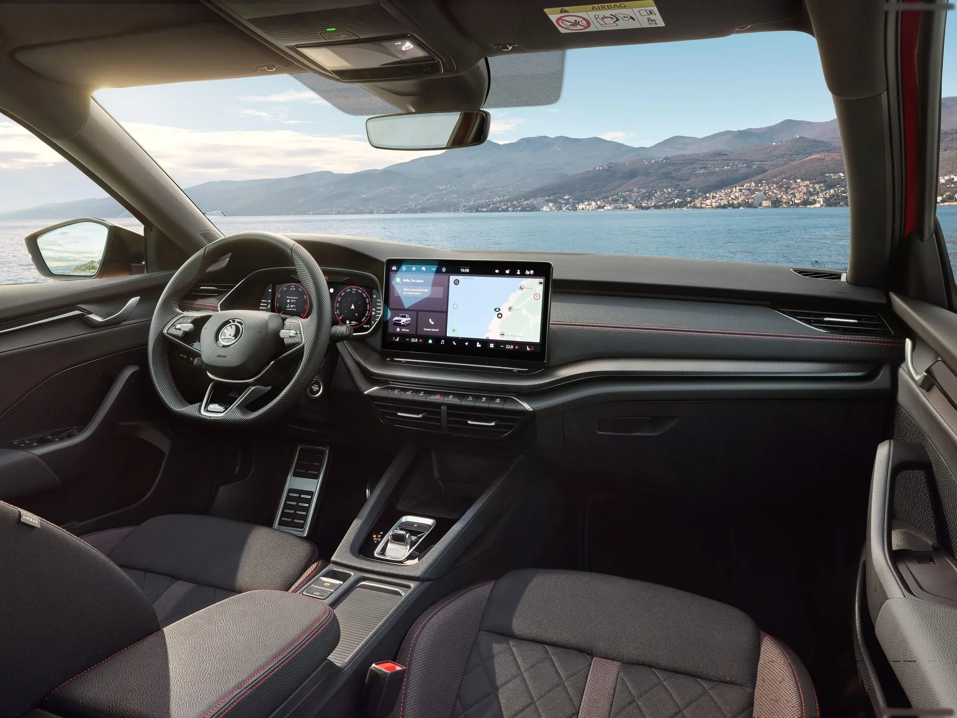 Skoda Octavia RS Combi (2025) – interiér