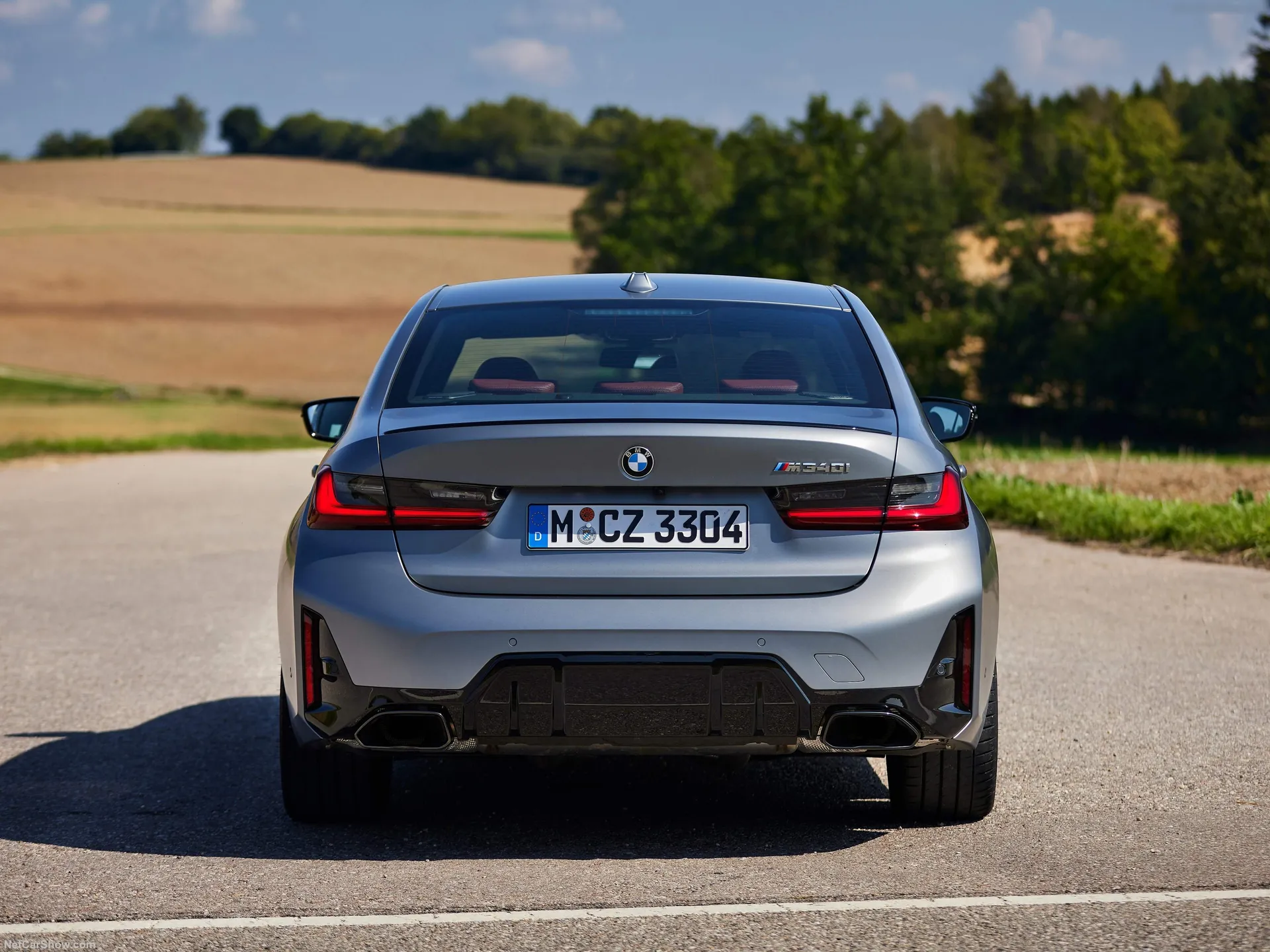 BMW M340i xDrive (2023) – zezadu