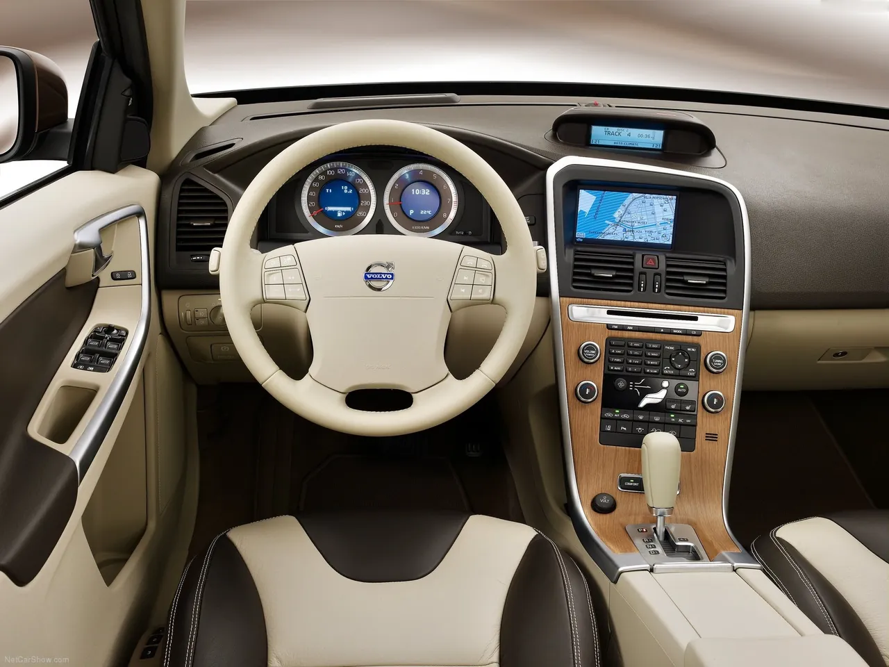 Volvo XC60 (2009) – interiér