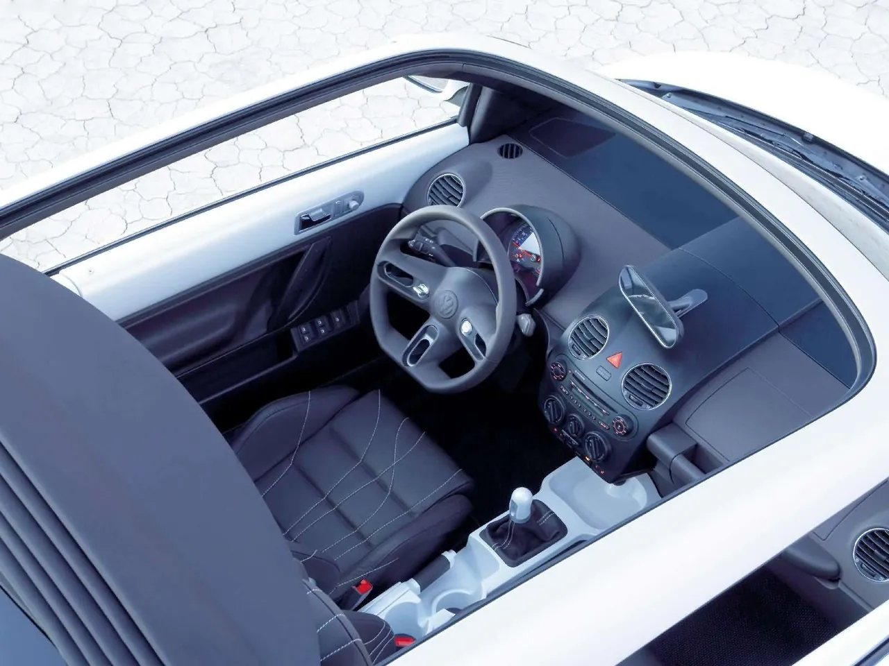 Volkswagen New Beetle Ragster Concept (2005) – interiér