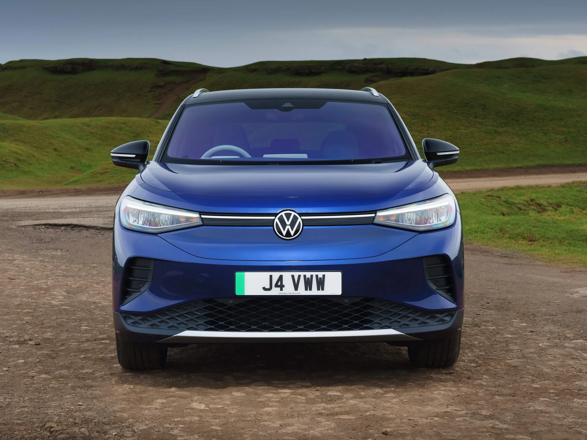 Volkswagen ID.4 1st Edition [UK] (2021) - Front
