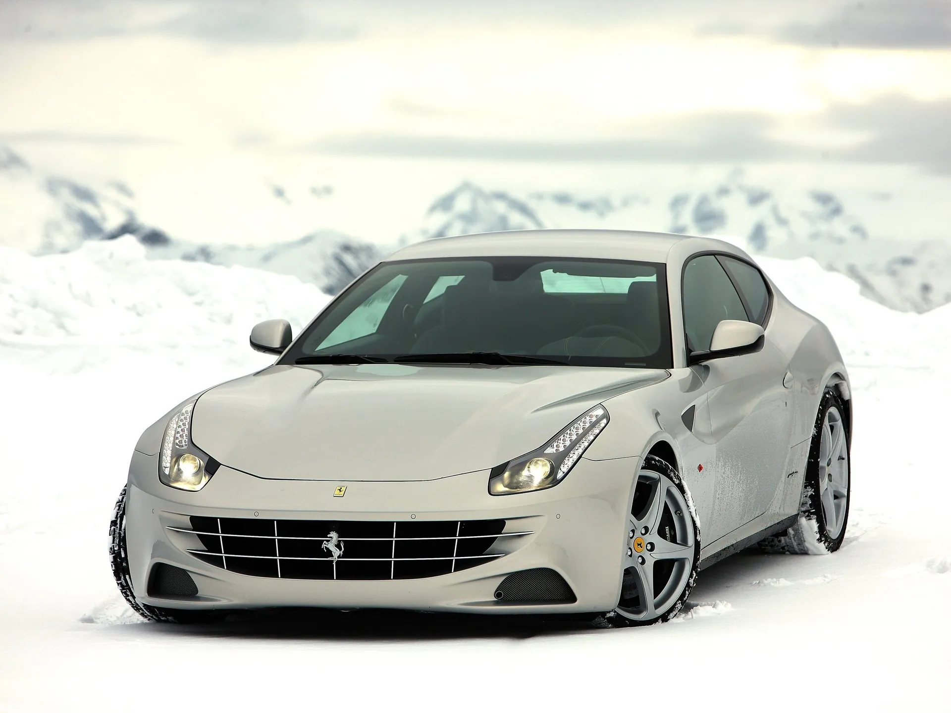 Ferrari FF Silver (2012)