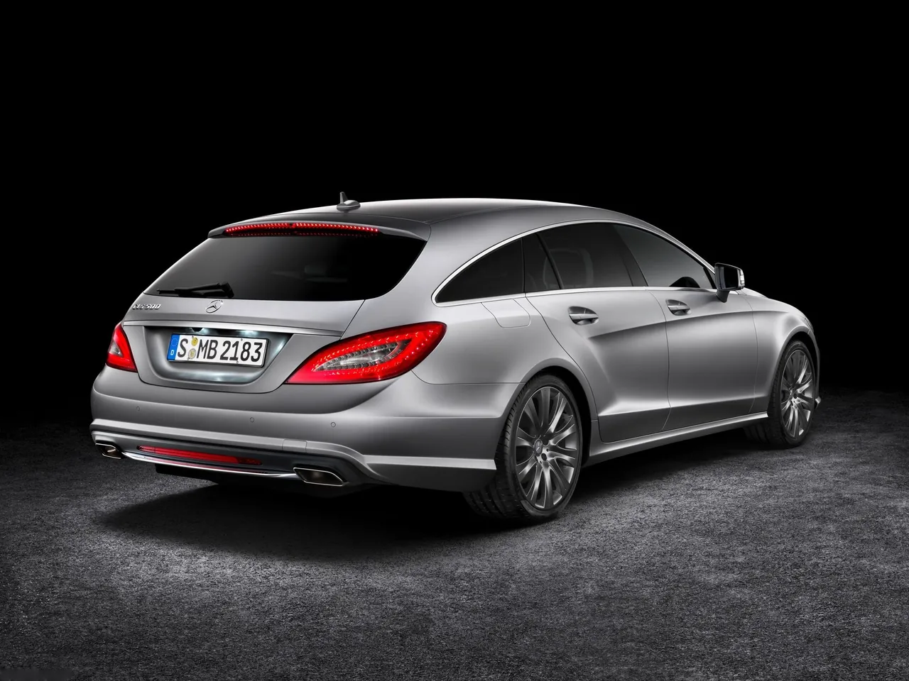 Mercedes-Benz CLS Shooting Brake (2013) – zadní tříčtvrteční pohled