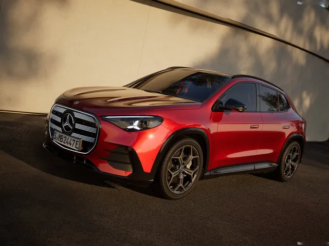 Mercedes-Benz GLA (2027)