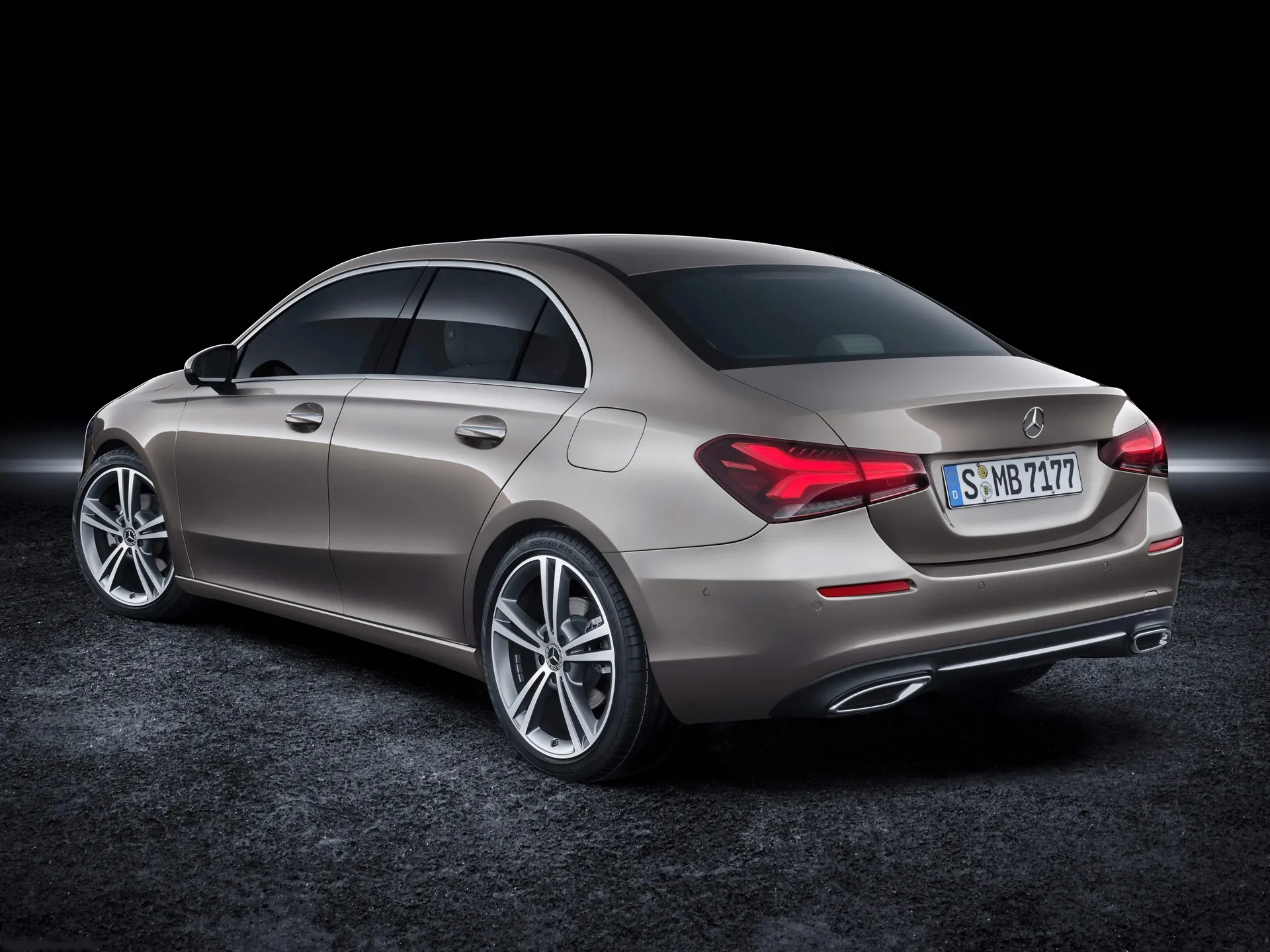 Mercedes-Benz A-Class Sedan (2019) – zadní tříčtvrteční pohled