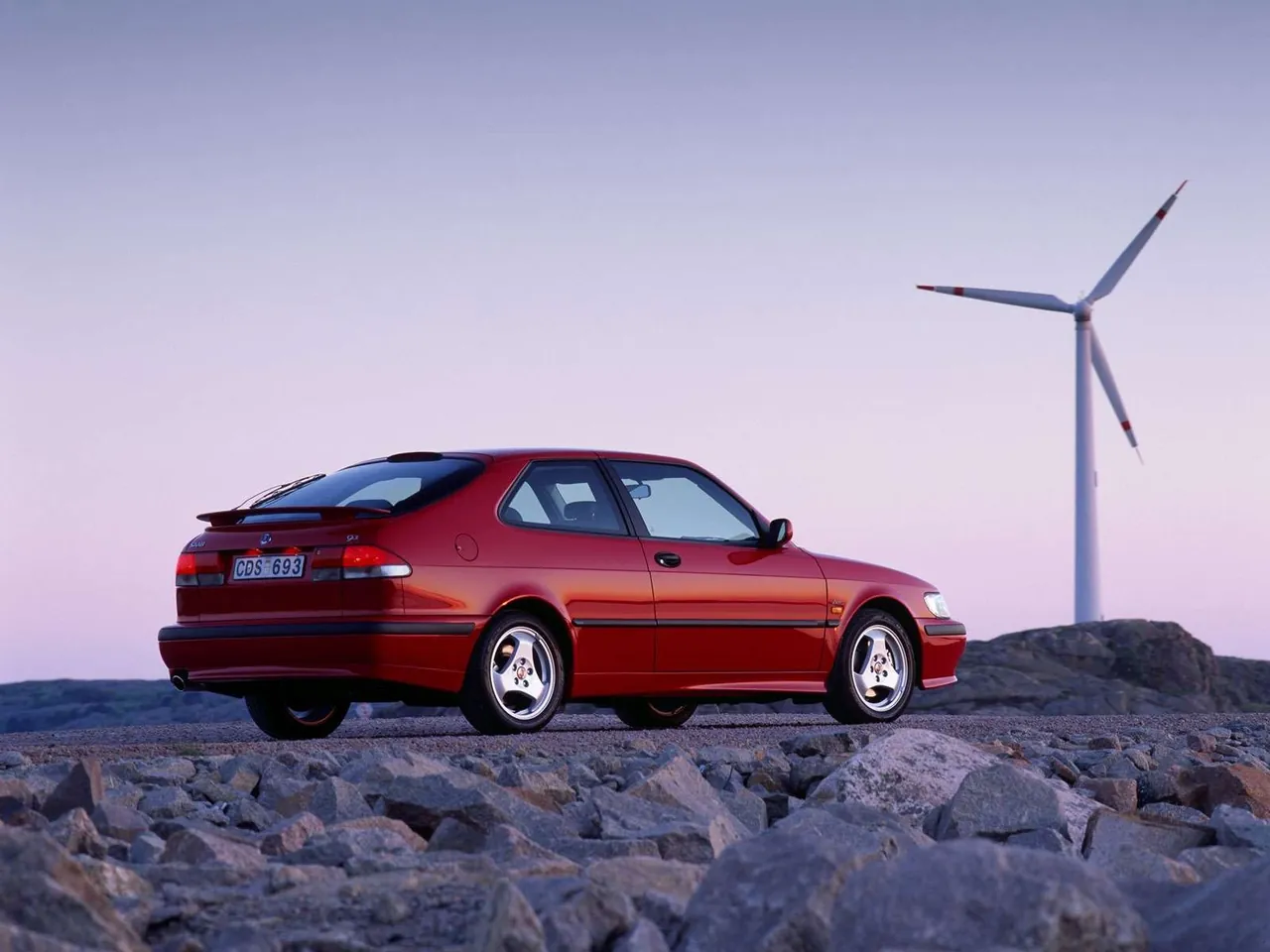 Saab 9-3 Aero Coupe (2000) – zadní tříčtvrteční pohled
