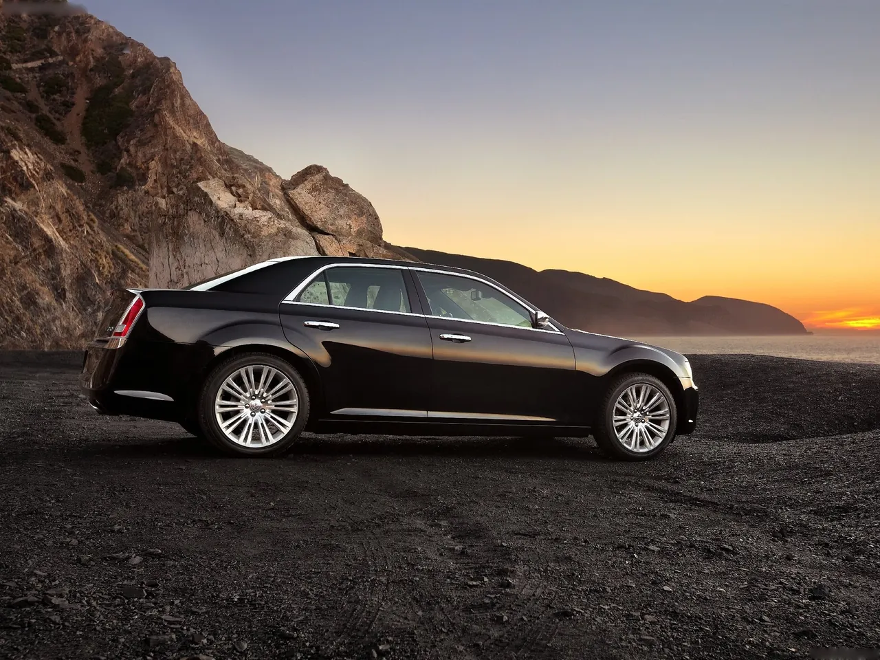 Chrysler 300 (2011) – boční profil