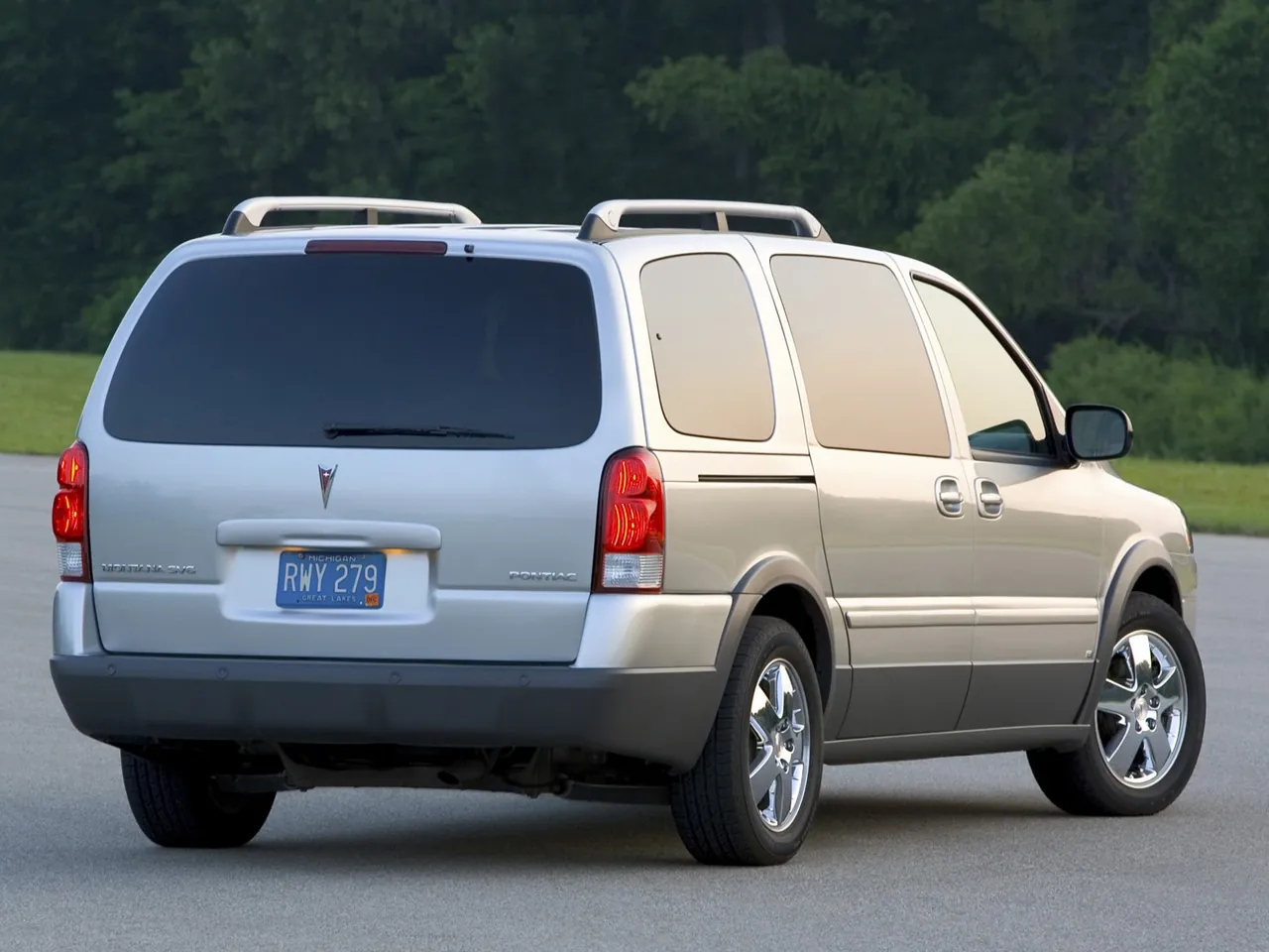 Pontiac Montana SV6 (2006) – zadní tříčtvrteční pohled