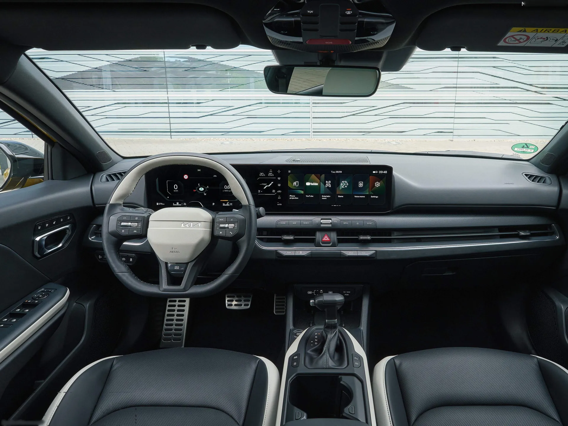 Kia K4 [EU] (2026) – interiér