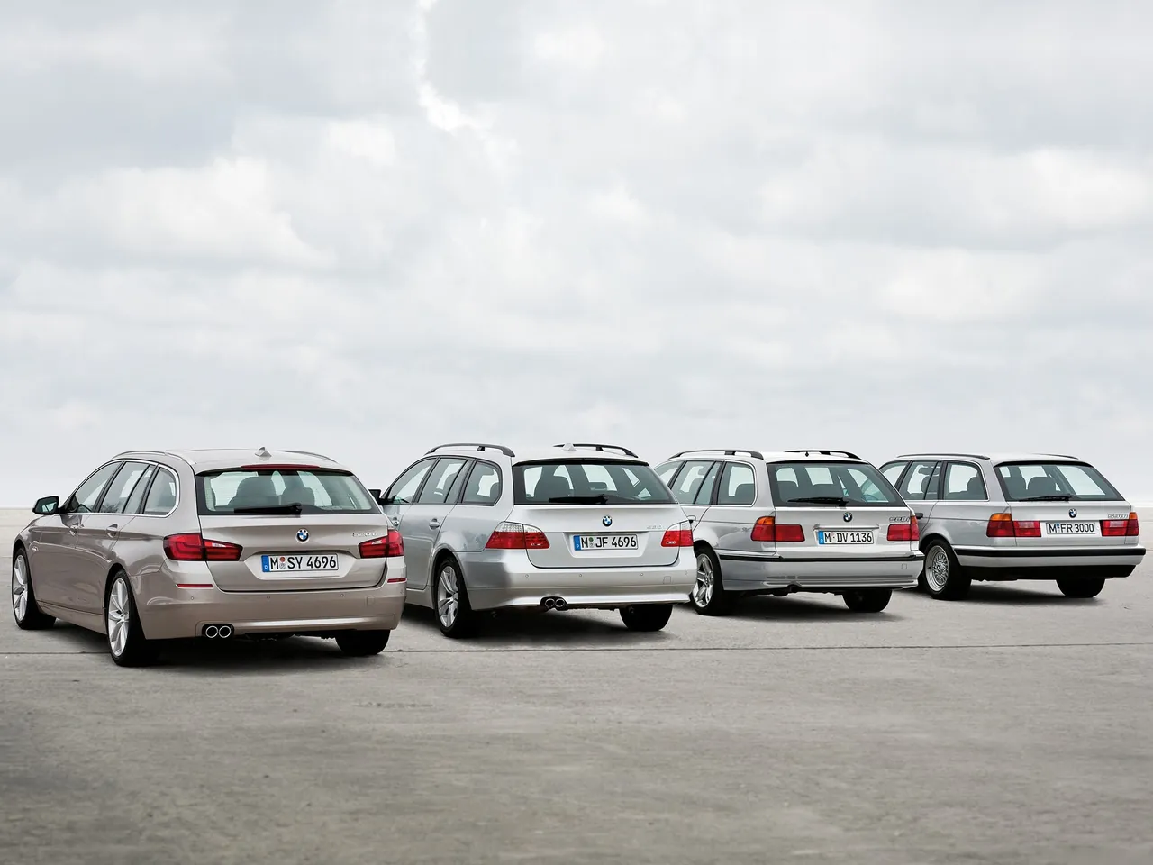 BMW 5-Series Touring (2011) - Heritage