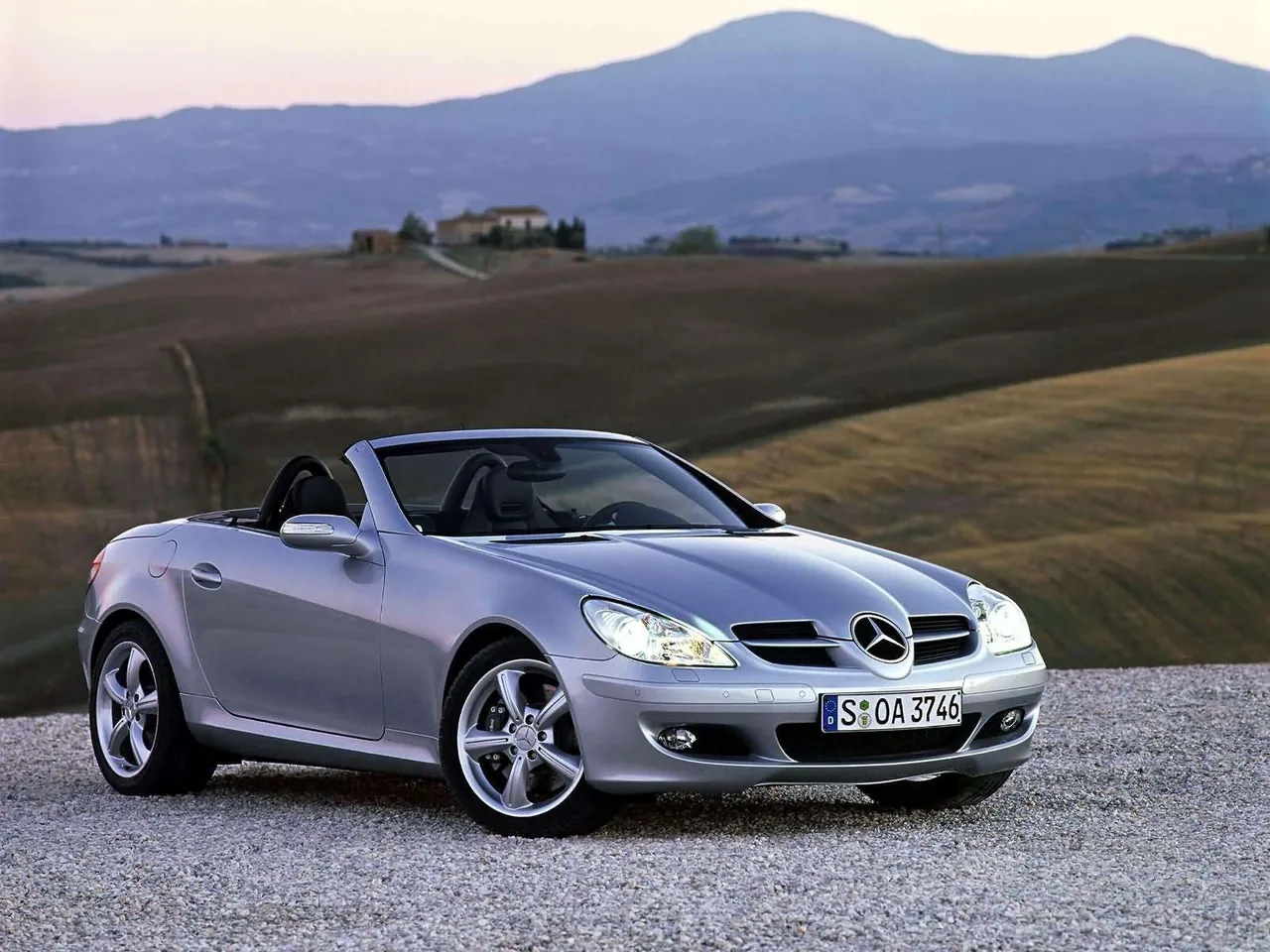 Mercedes-Benz SLK350 (2005)