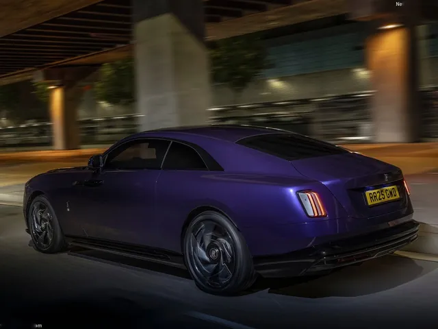 Rolls-Royce Spectre Black Badge (2026)