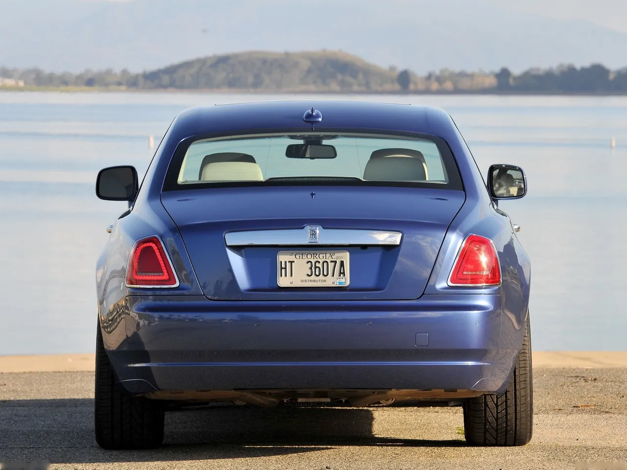 Rolls-Royce Ghost (2010) – zezadu