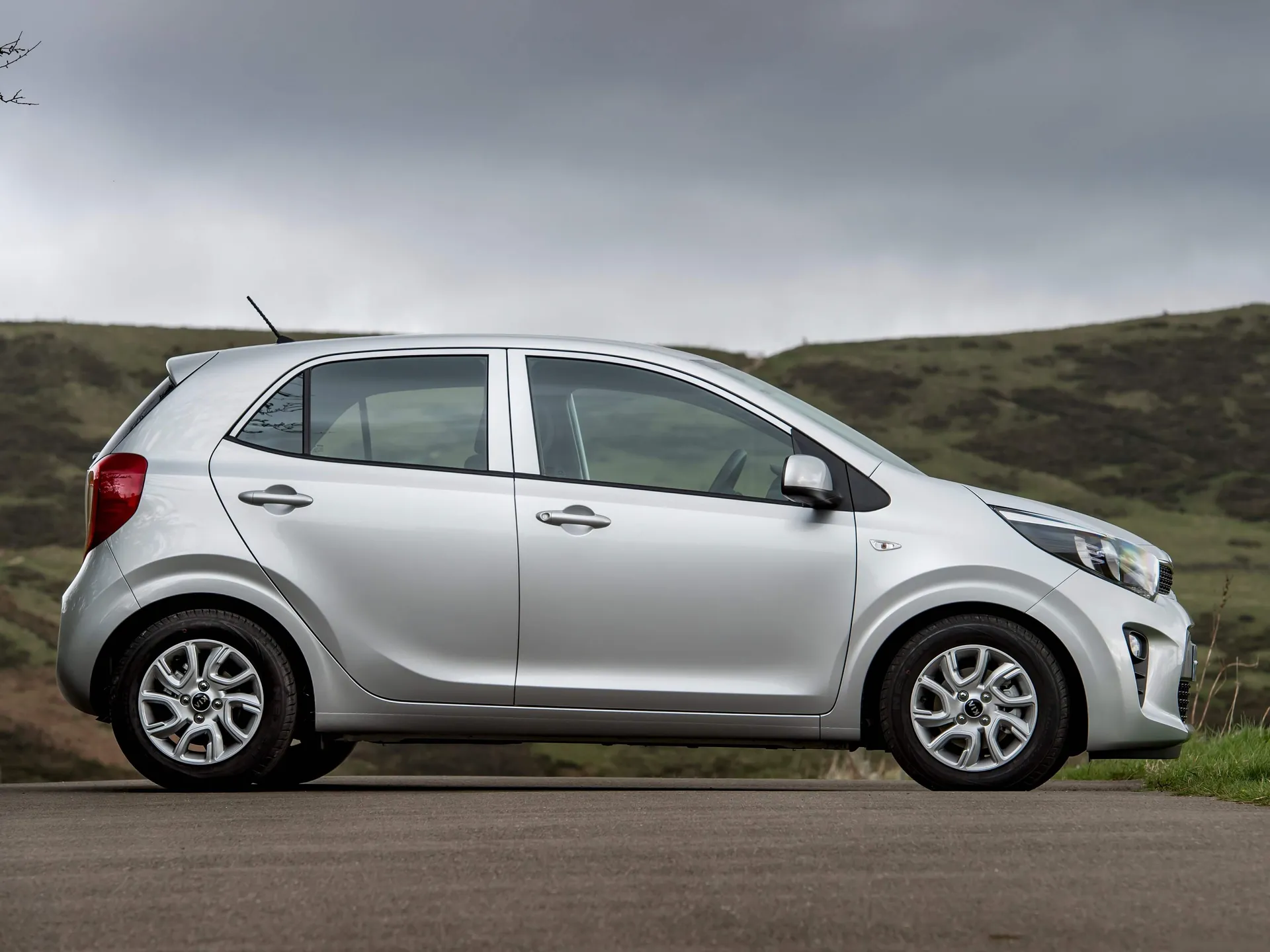 Kia Picanto [UK] (2017) – boční profil